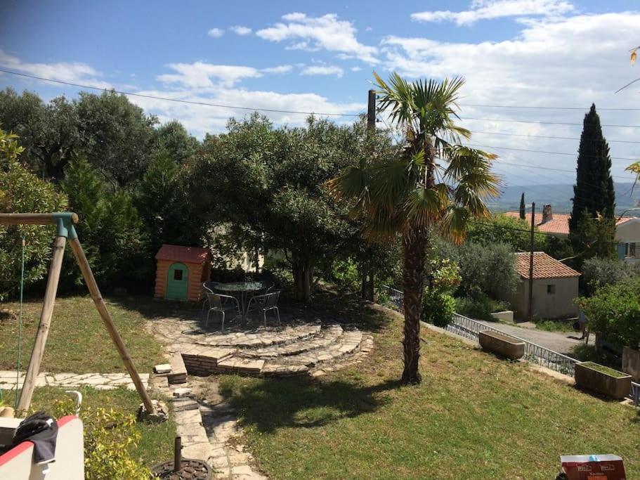 Appartement Sur La Colline Avec Acces Piscine Volx Exterior foto