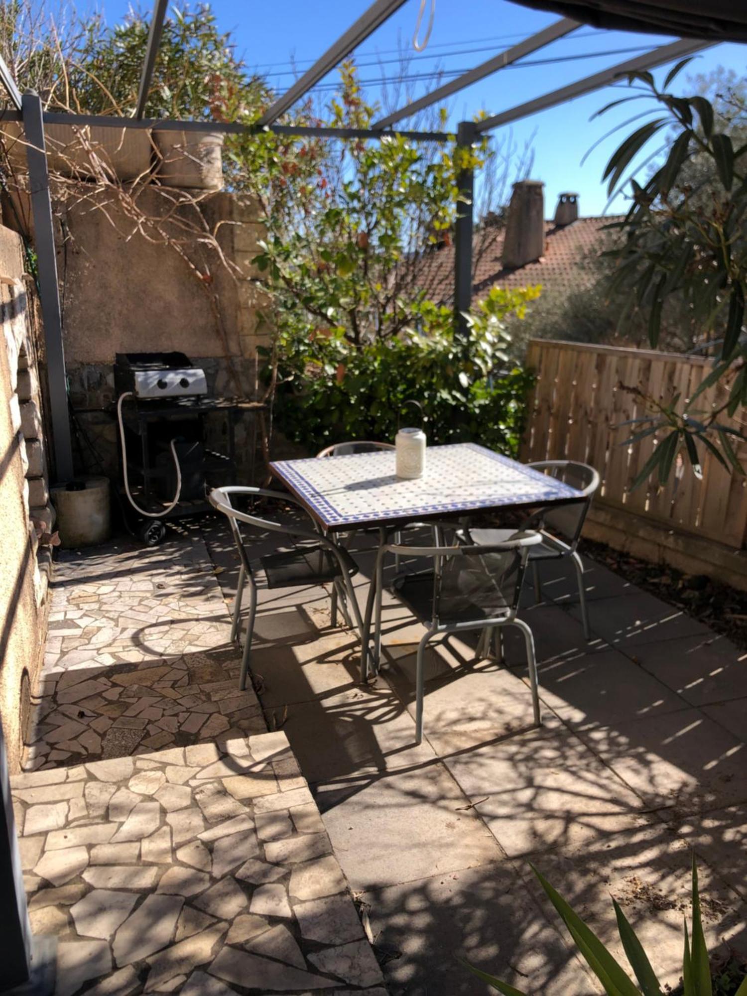 Appartement Sur La Colline Avec Acces Piscine Volx Exterior foto
